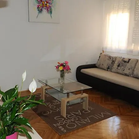 New City Apartment *